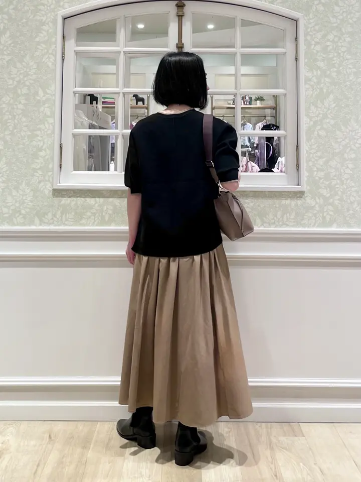 ANY MIKA コーディネート画像