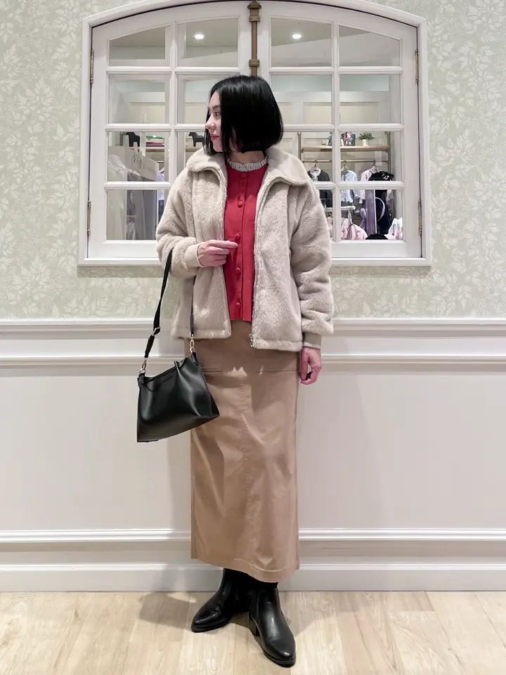 ANY MIKA コーディネート画像