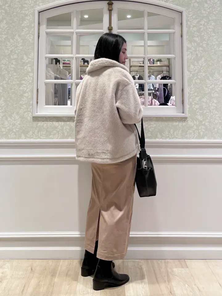 ANY MIKA コーディネート画像