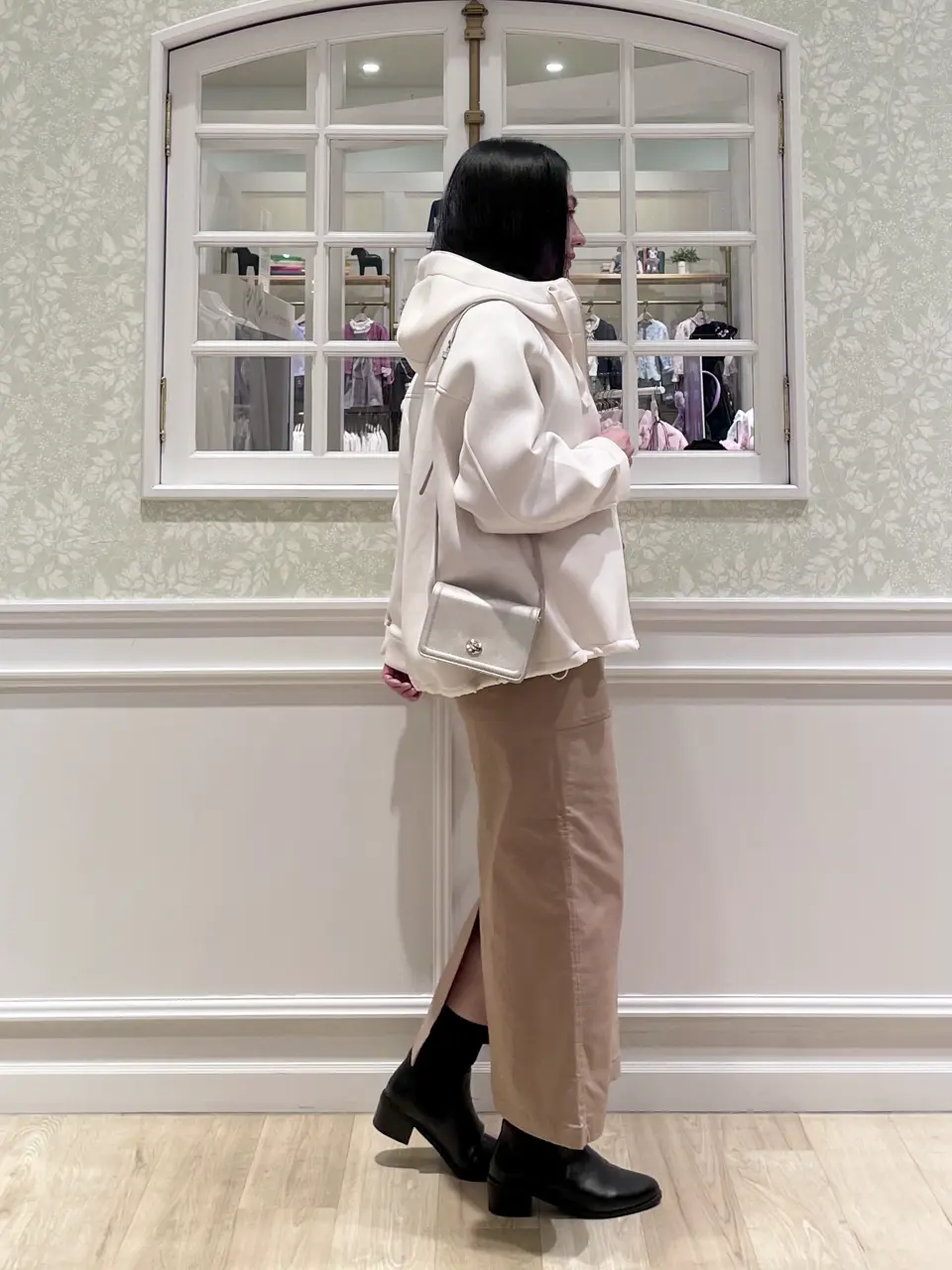 ANY MIKA コーディネート画像