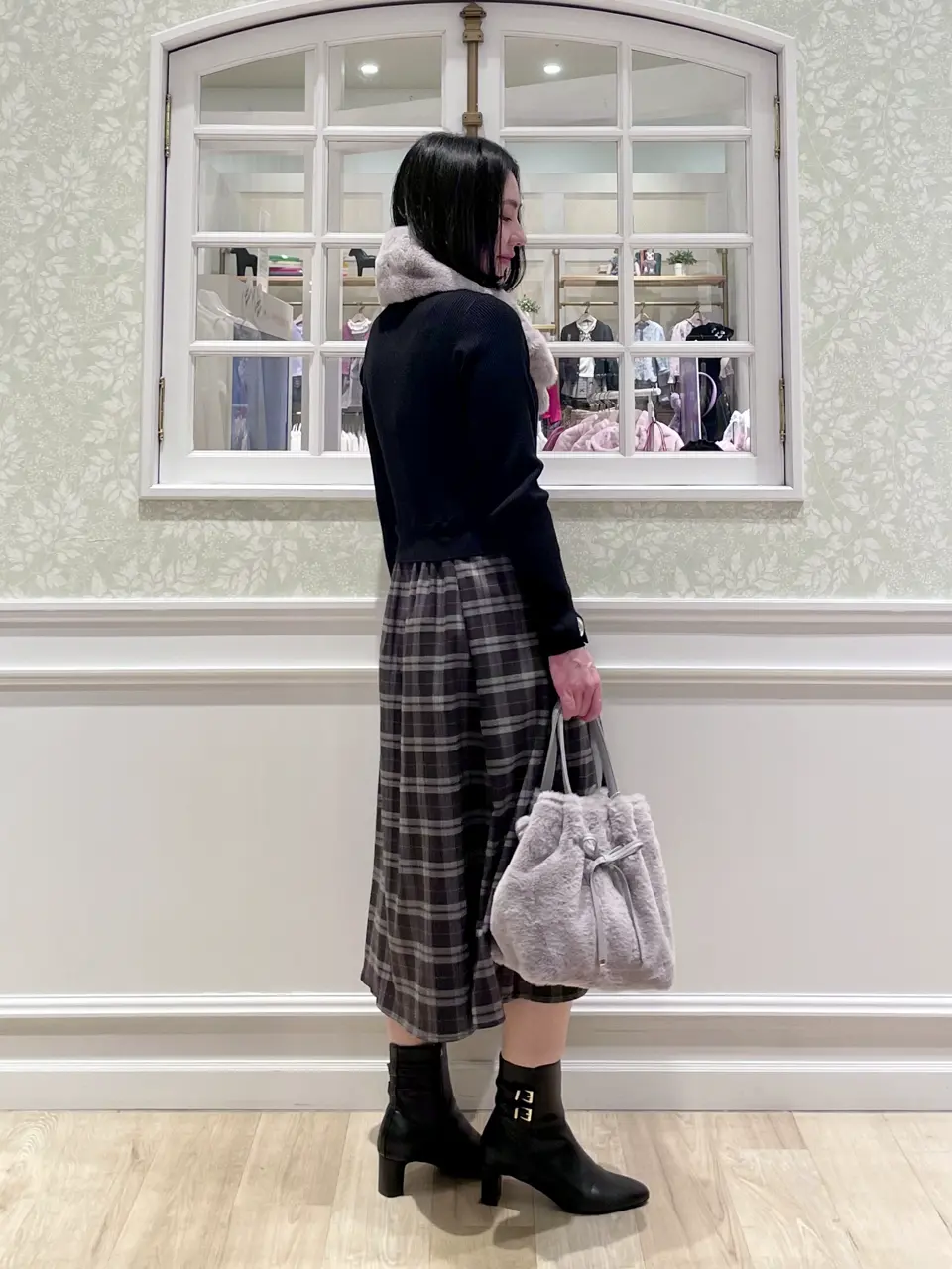 ANY SIS MIKA コーディネート画像