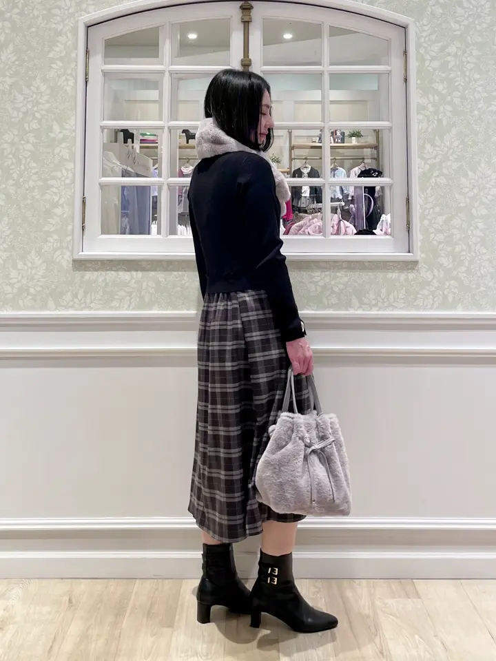 ANY SIS MIKA コーディネート画像