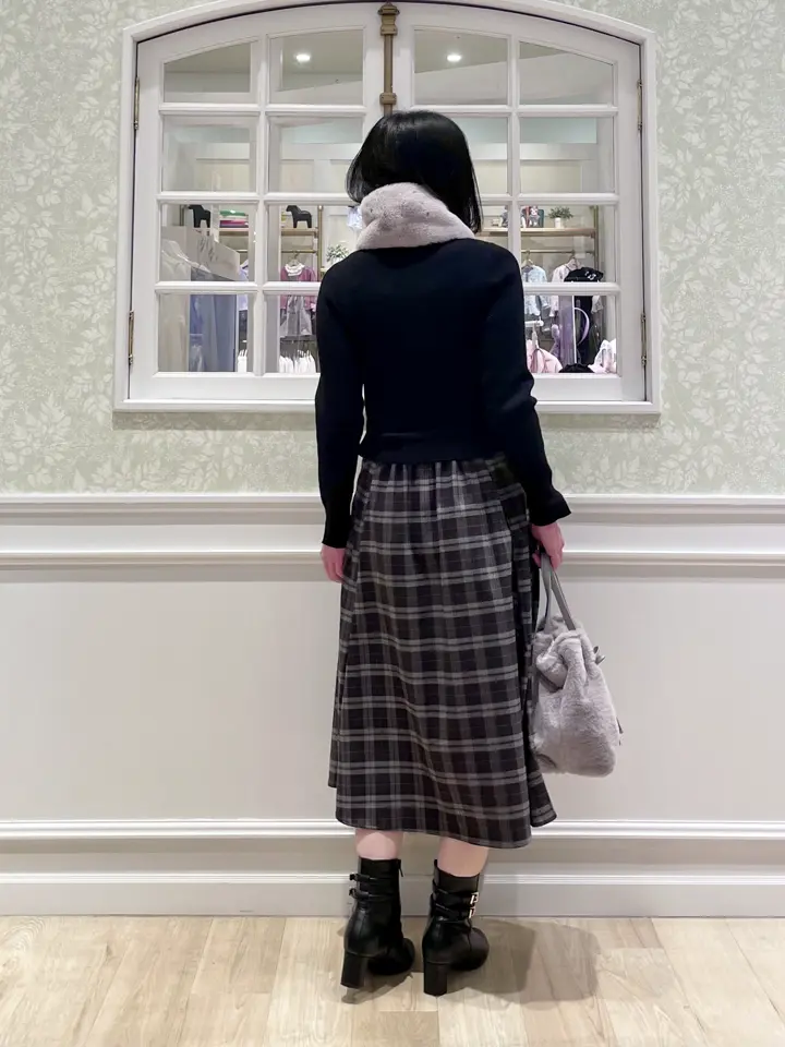 ANY SIS MIKA コーディネート画像