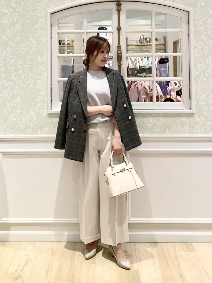 ANY SIS MIHO コーディネート画像