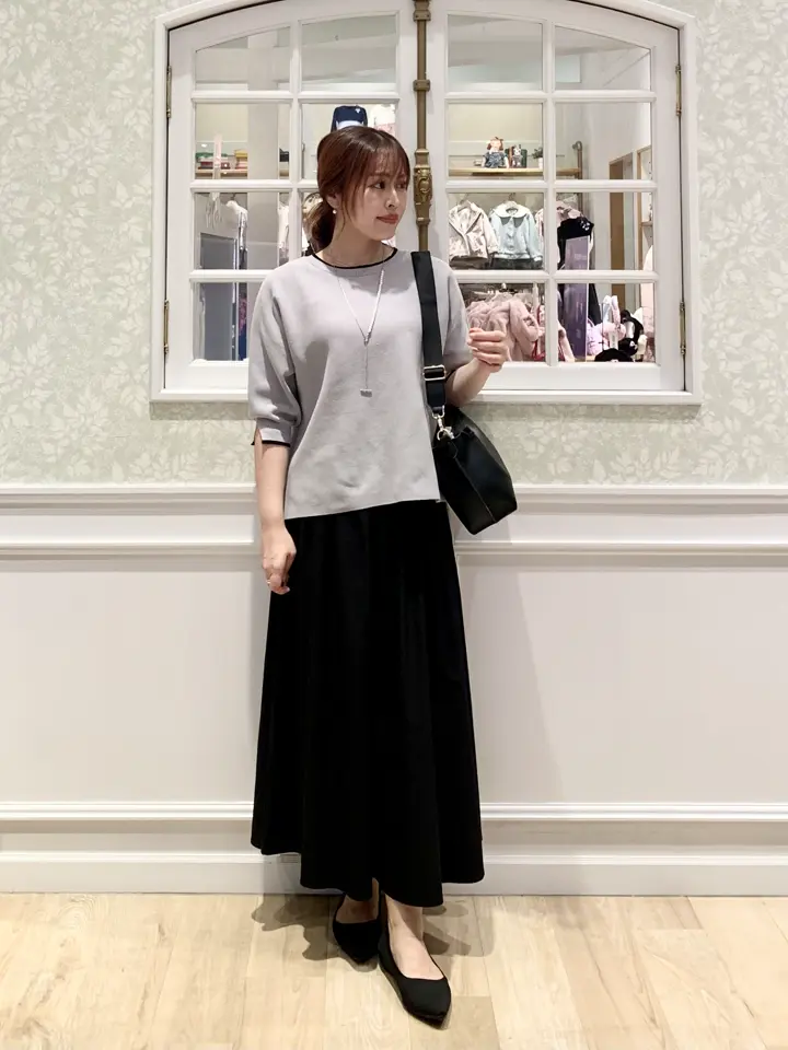 ANY MIHO コーディネート画像