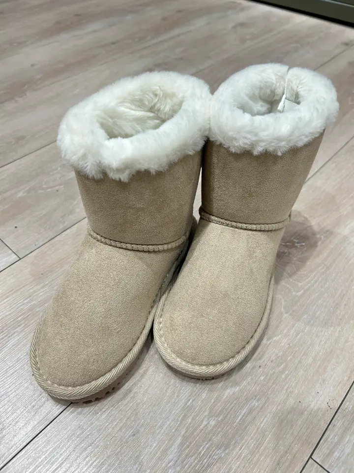 ANY 岡田 コーディネート画像