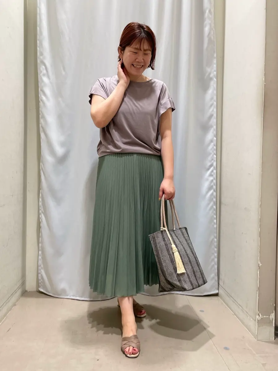 ANY 林 コーディネート画像