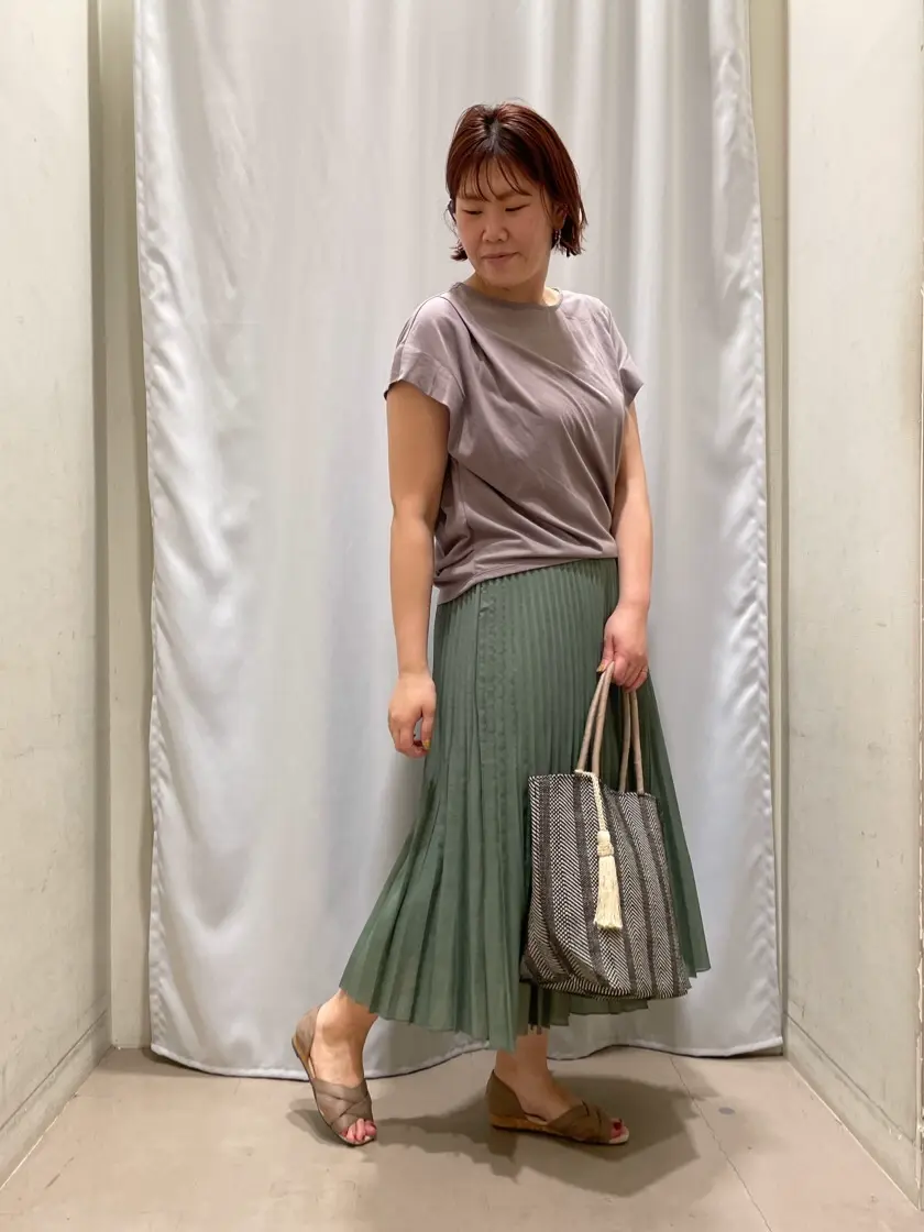 ANY 林 コーディネート画像