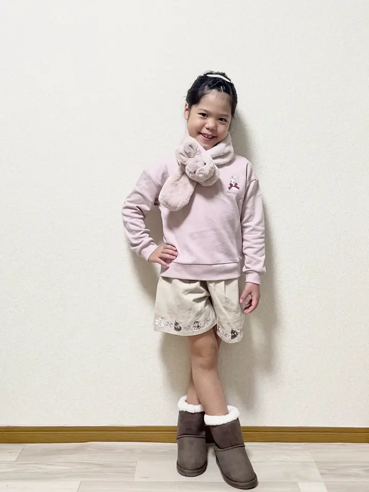 ANY MIKA コーディネート画像