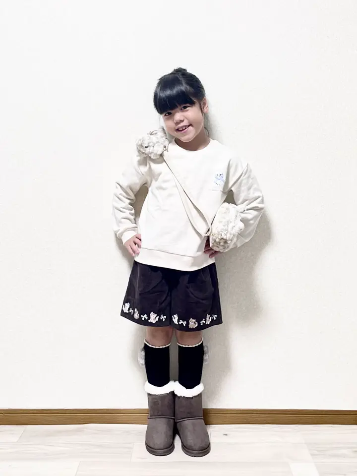 ANY MIKA コーディネート画像