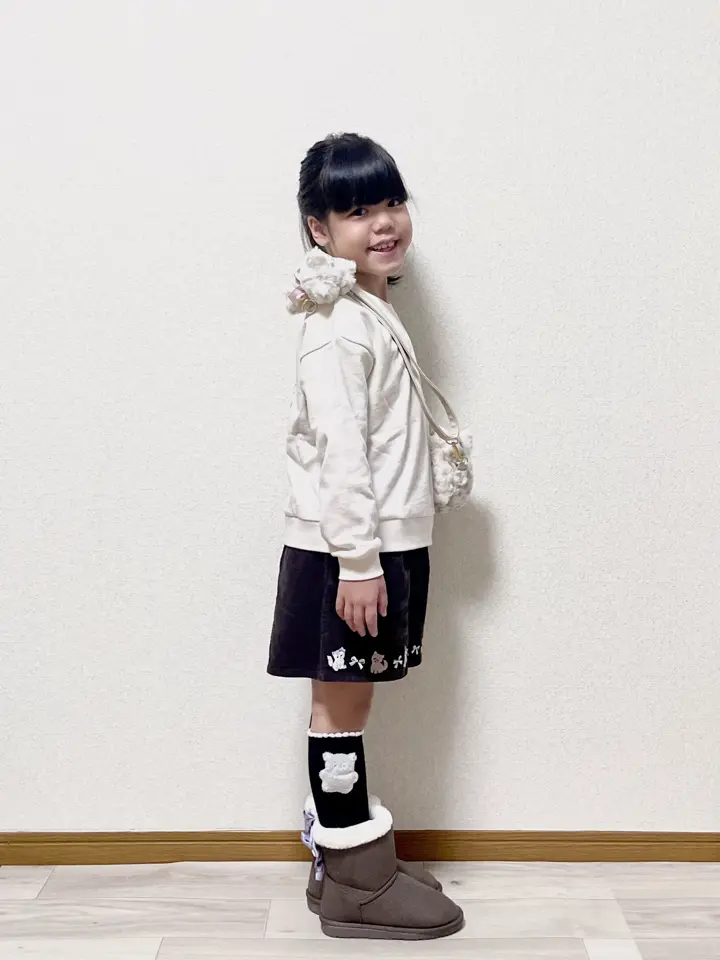 ANY MIKA コーディネート画像