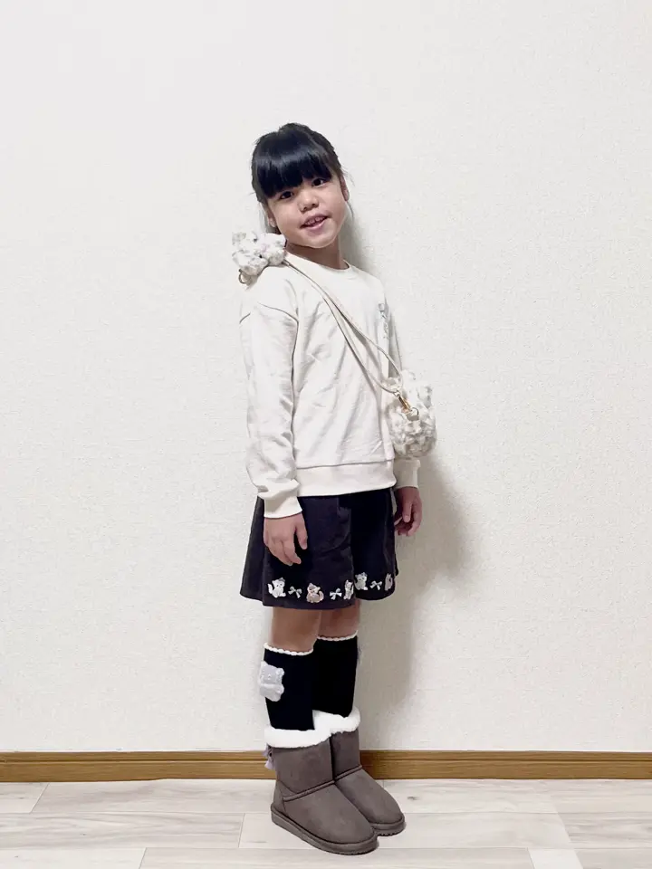 ANY MIKA コーディネート画像