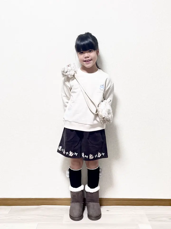 ANY MIKA コーディネート画像