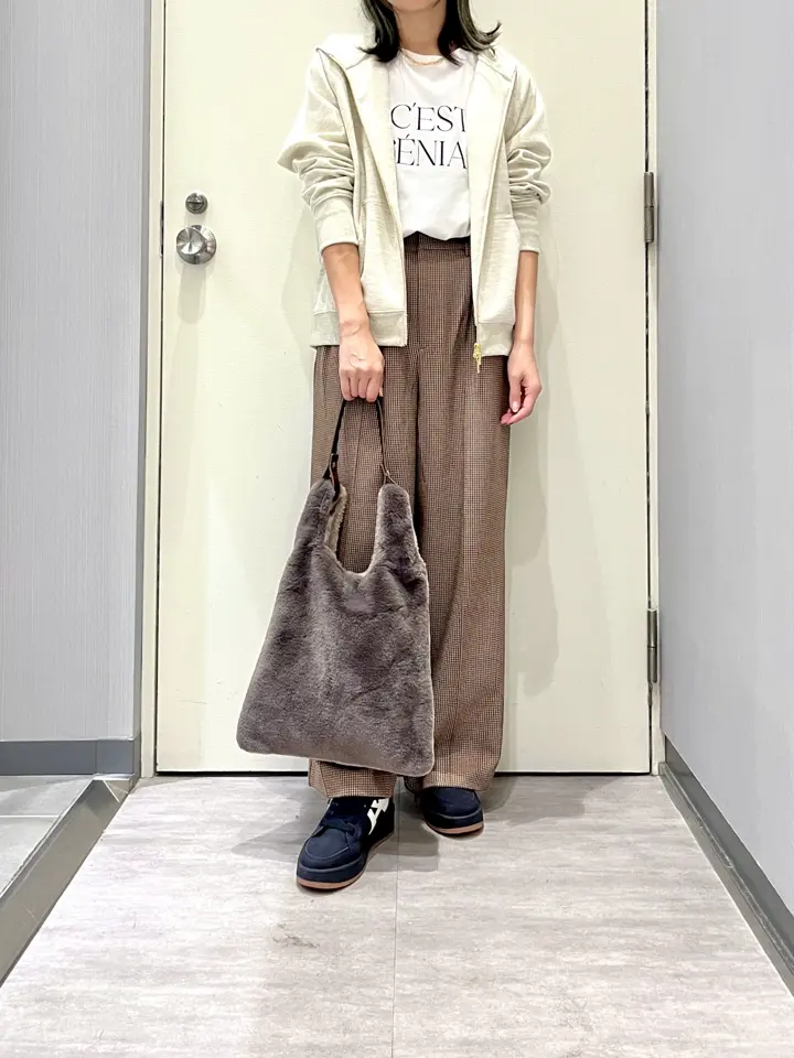 ANY 金井 コーディネート画像