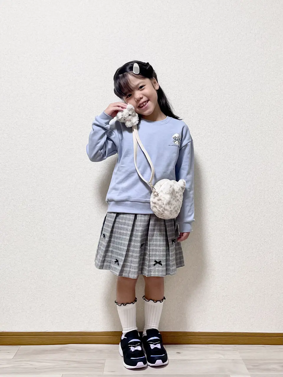 ANY MIKA コーディネート画像