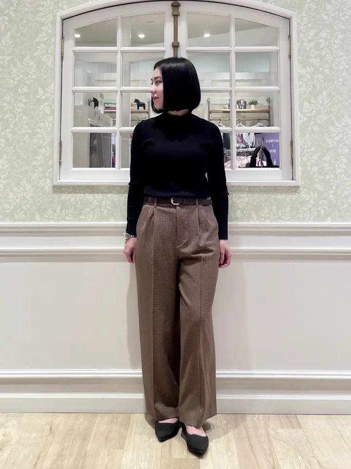 ANY MIKA コーディネート画像