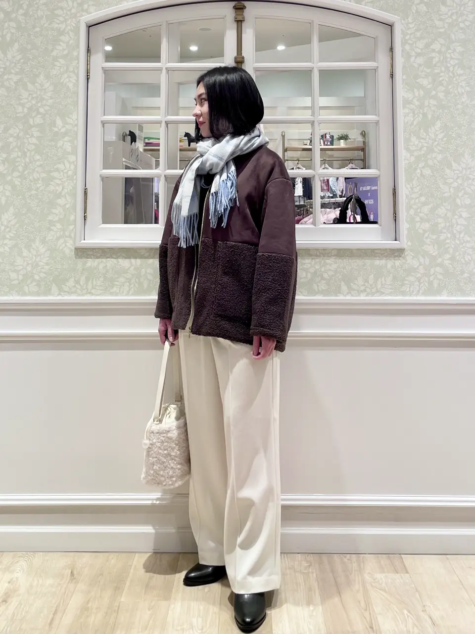 ANY MIKA コーディネート画像