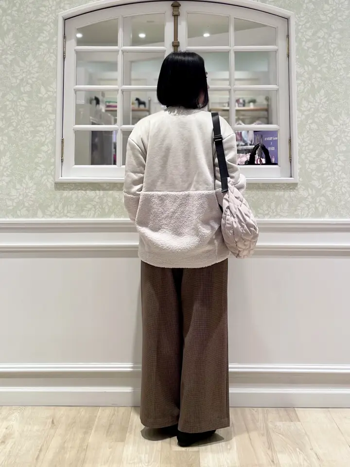 ANY MIKA コーディネート画像