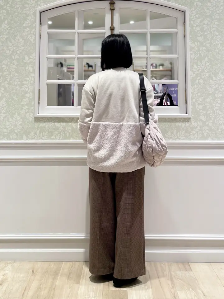 ANY MIKA コーディネート画像