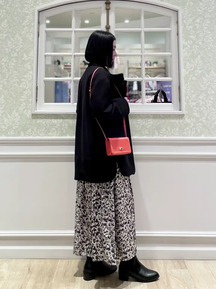 ANY MIKA コーディネート画像