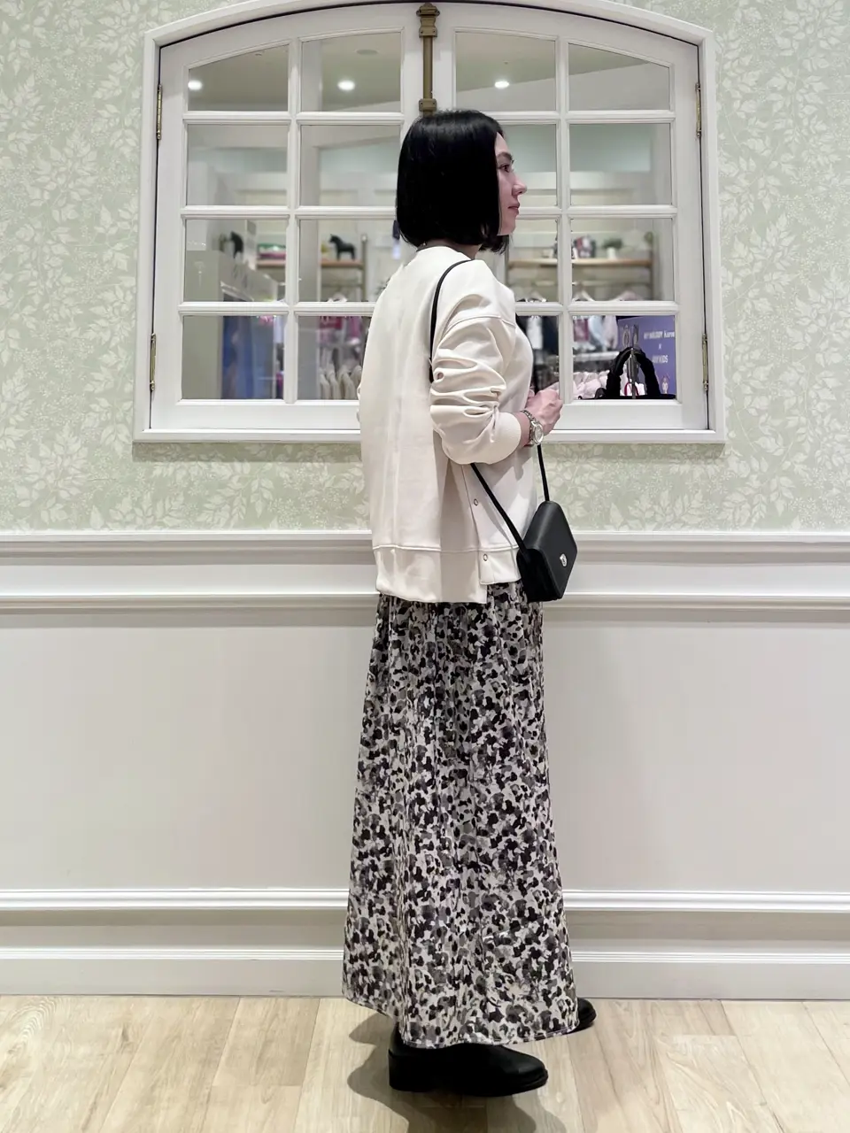 ANY MIKA コーディネート画像