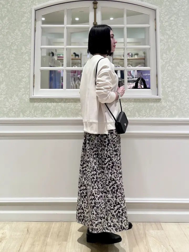 ANY MIKA コーディネート画像