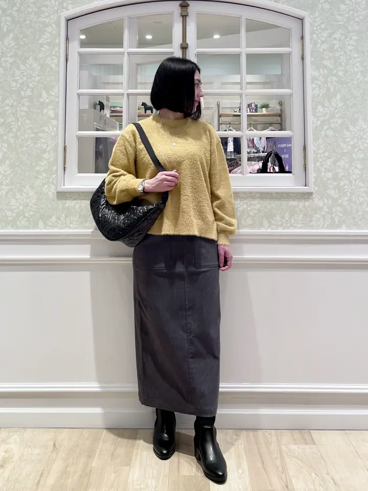 ANY MIKA コーディネート画像