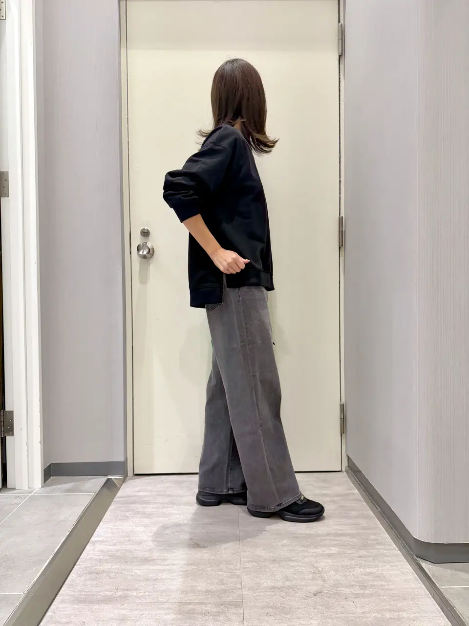 ANY 金井 コーディネート画像