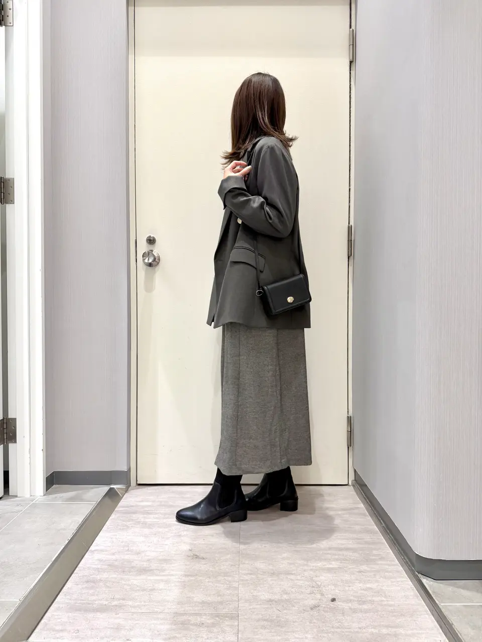 ANY 金井 コーディネート画像