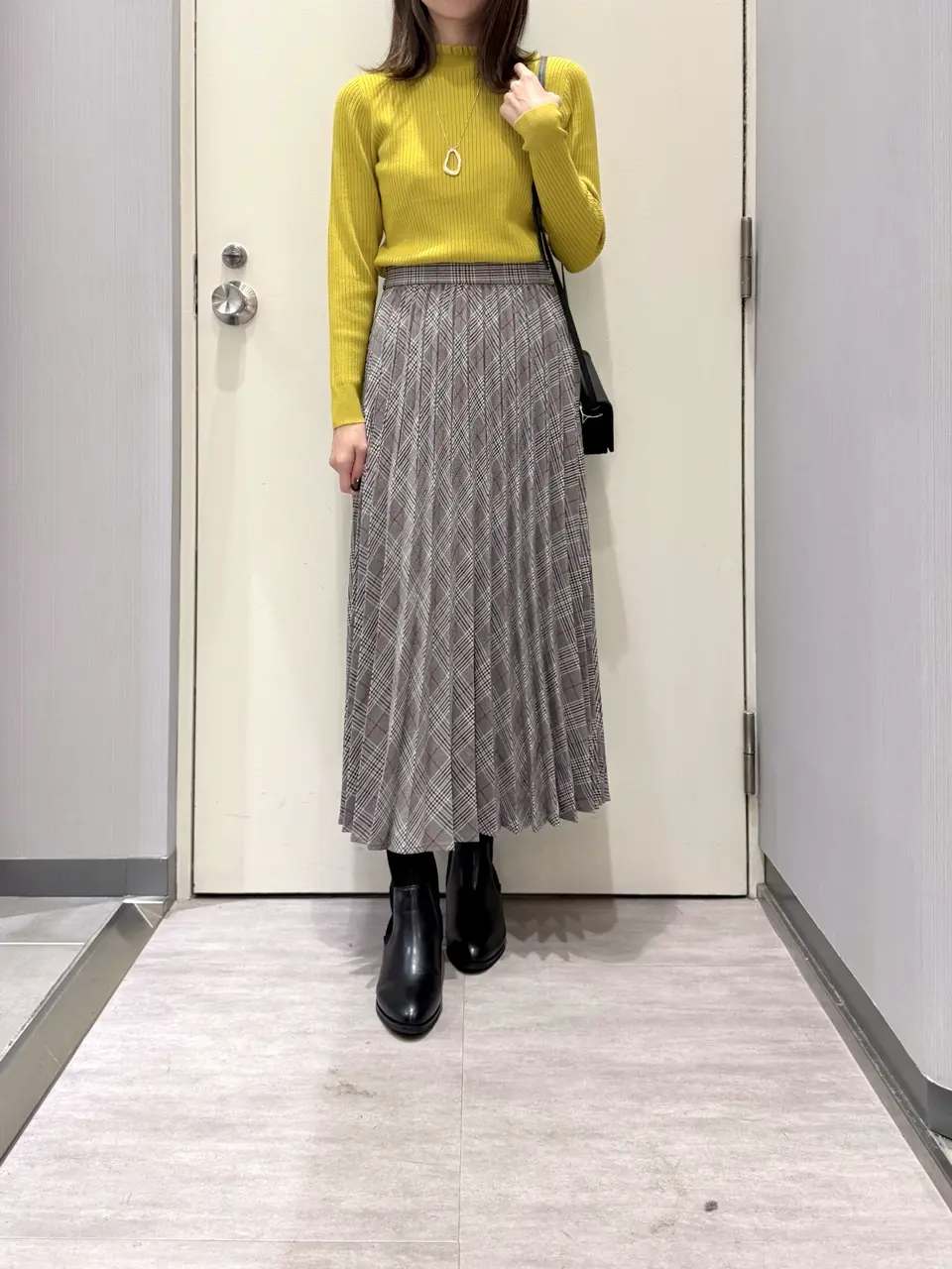 ANY 金井 コーディネート画像