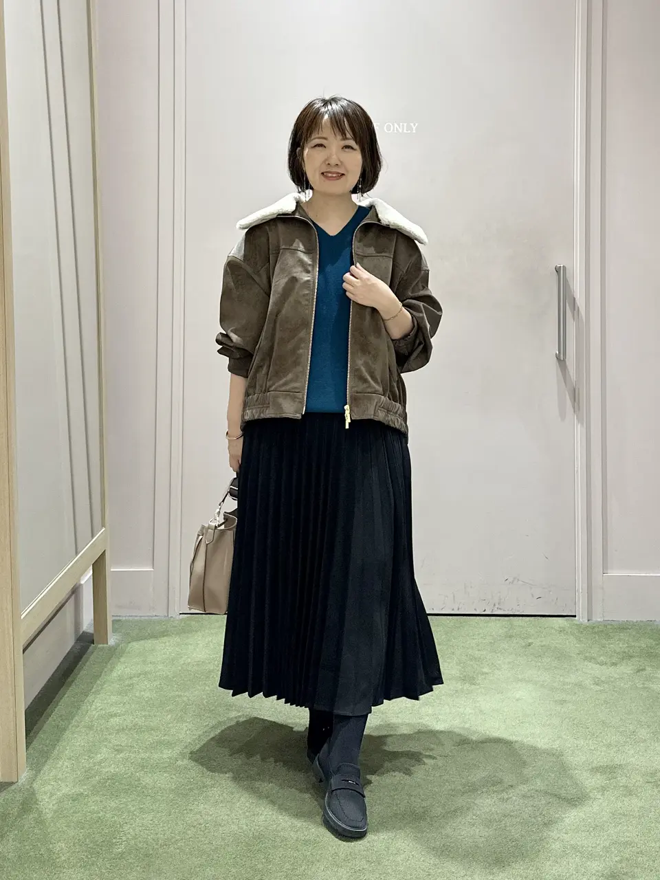 ANY フジコ コーディネート画像