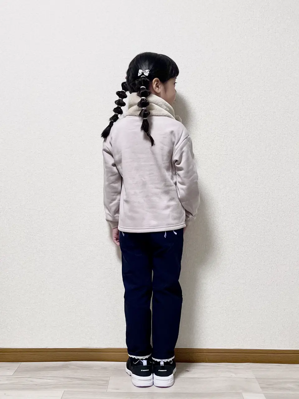 ANY MIKA コーディネート画像