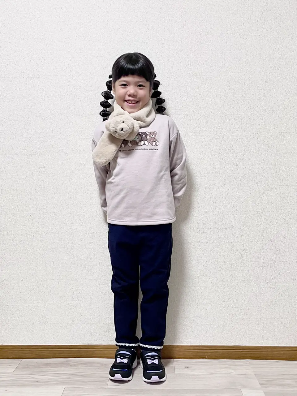 ANY MIKA コーディネート画像