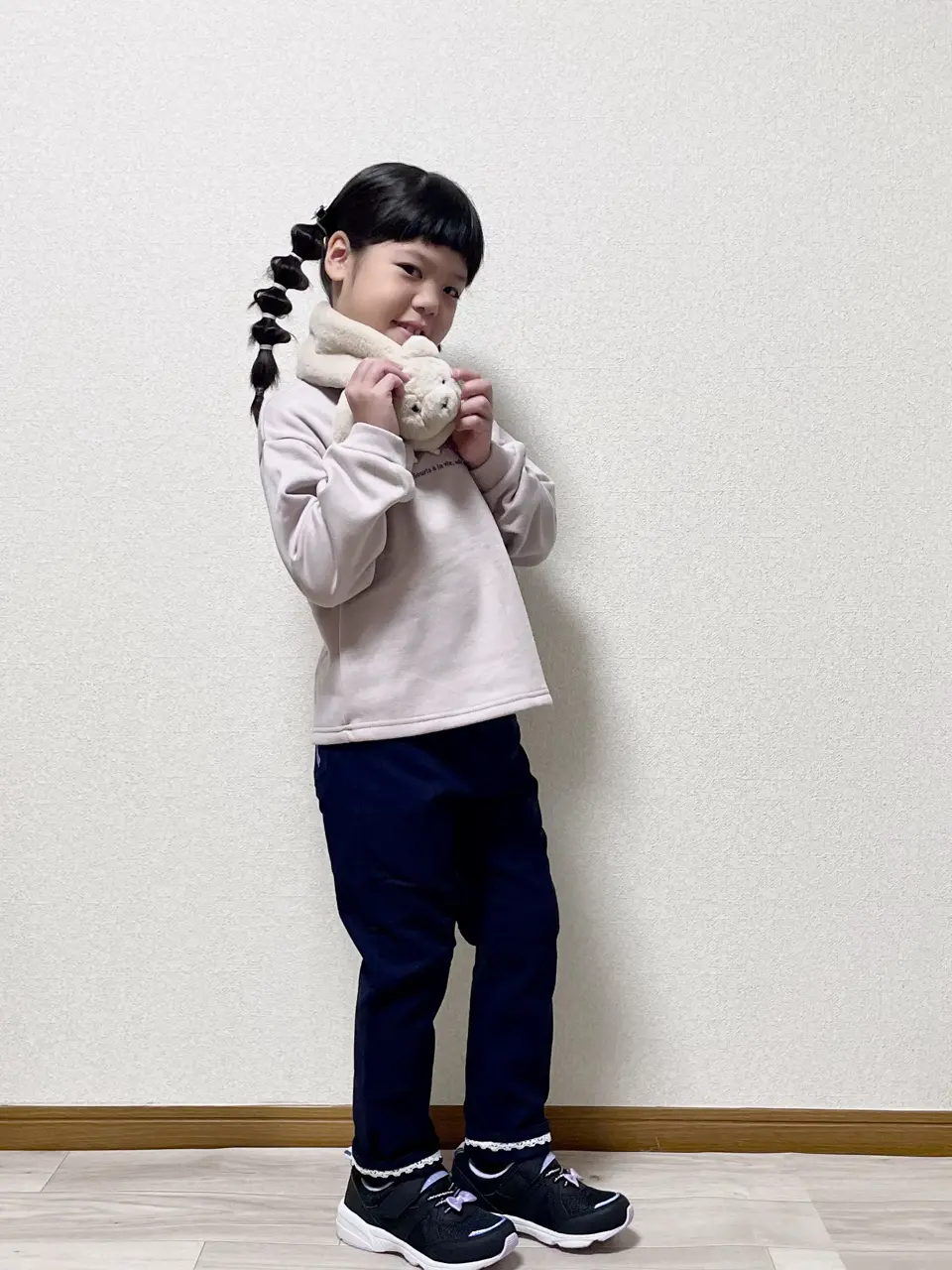 ANY MIKA コーディネート画像