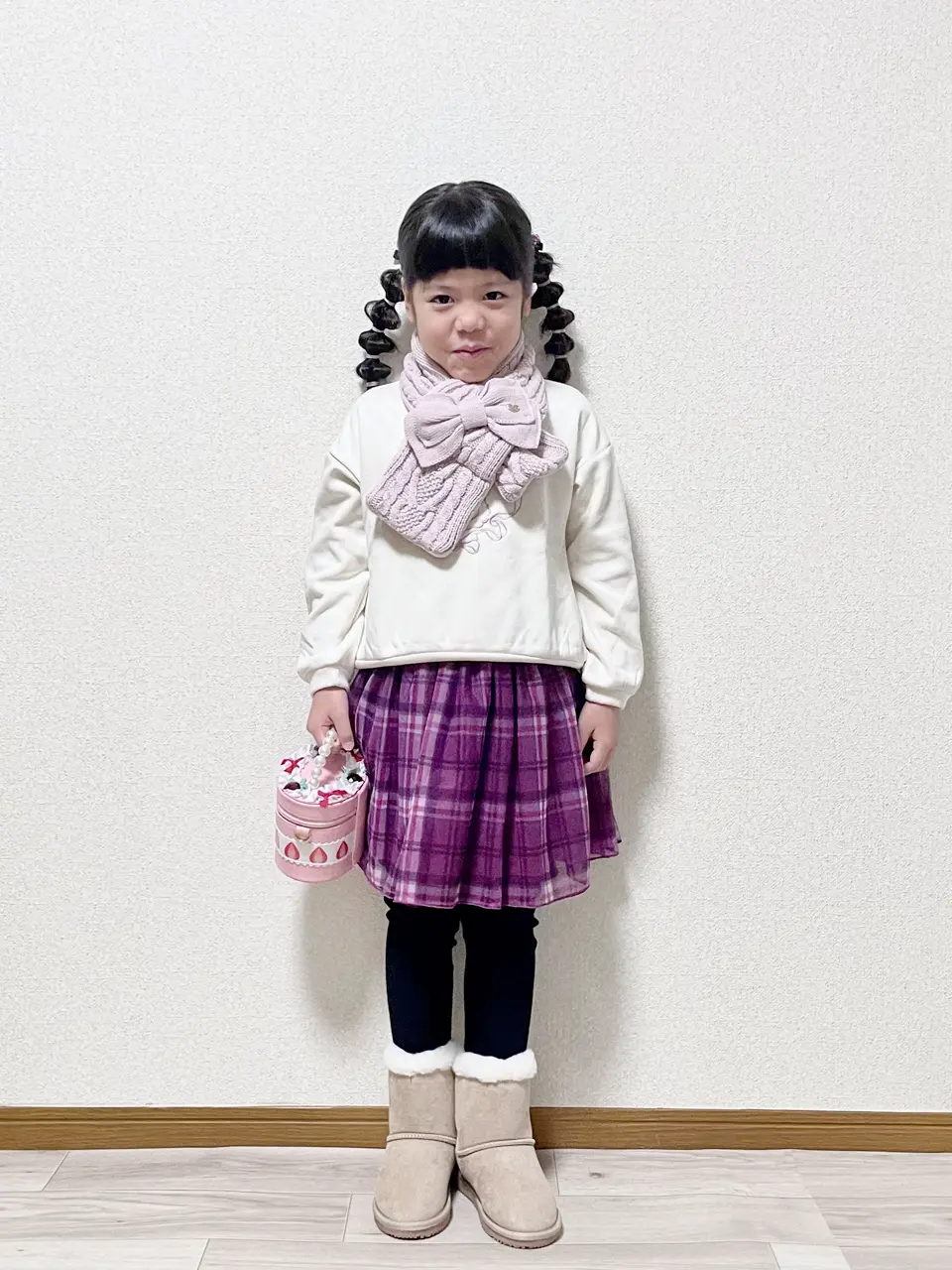 ANY MIKA コーディネート画像