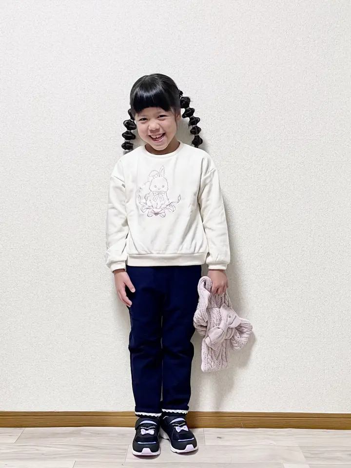 ANY MIKA コーディネート画像