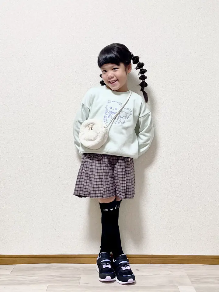 ANY MIKA コーディネート画像