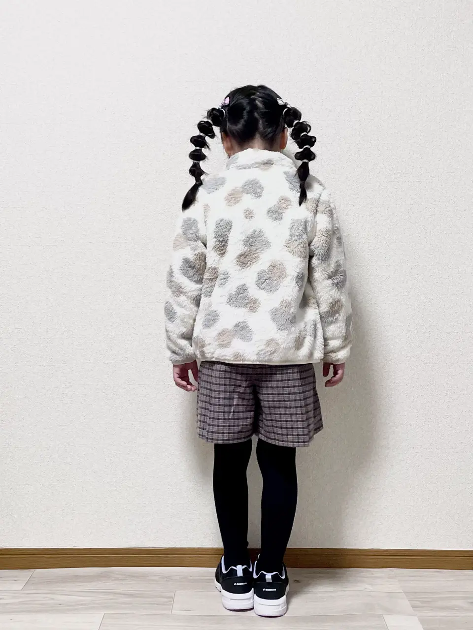 ANY MIKA コーディネート画像