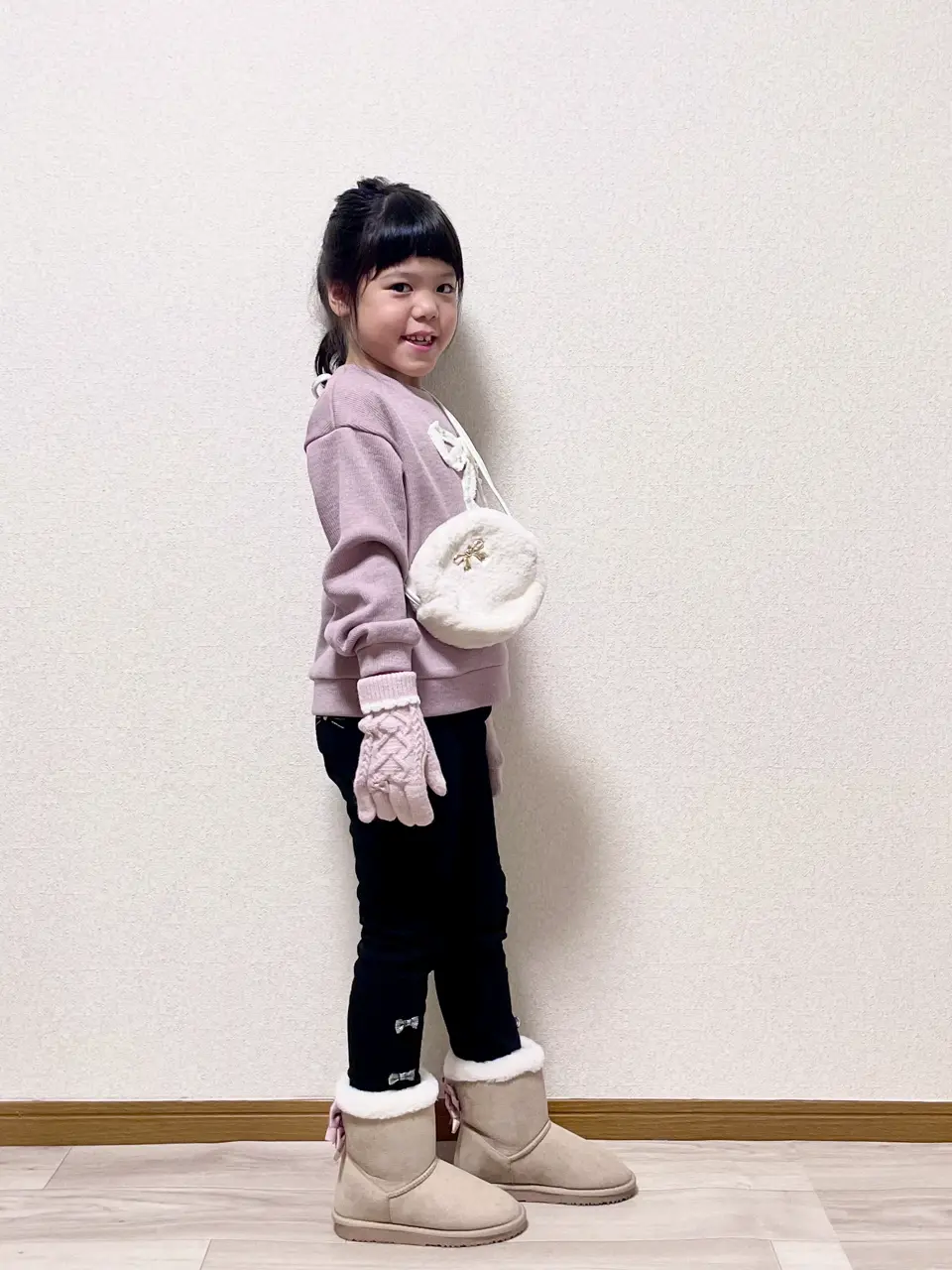 ANY MIKA コーディネート画像