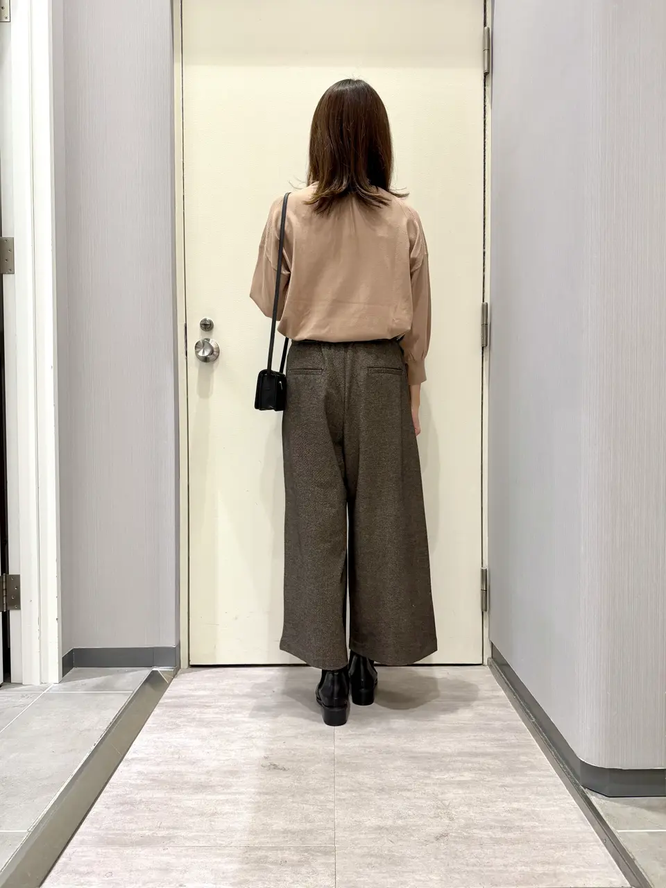 ANY 金井 コーディネート画像