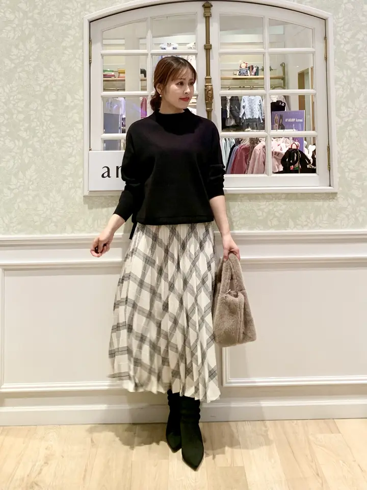 ANY MIHO コーディネート画像