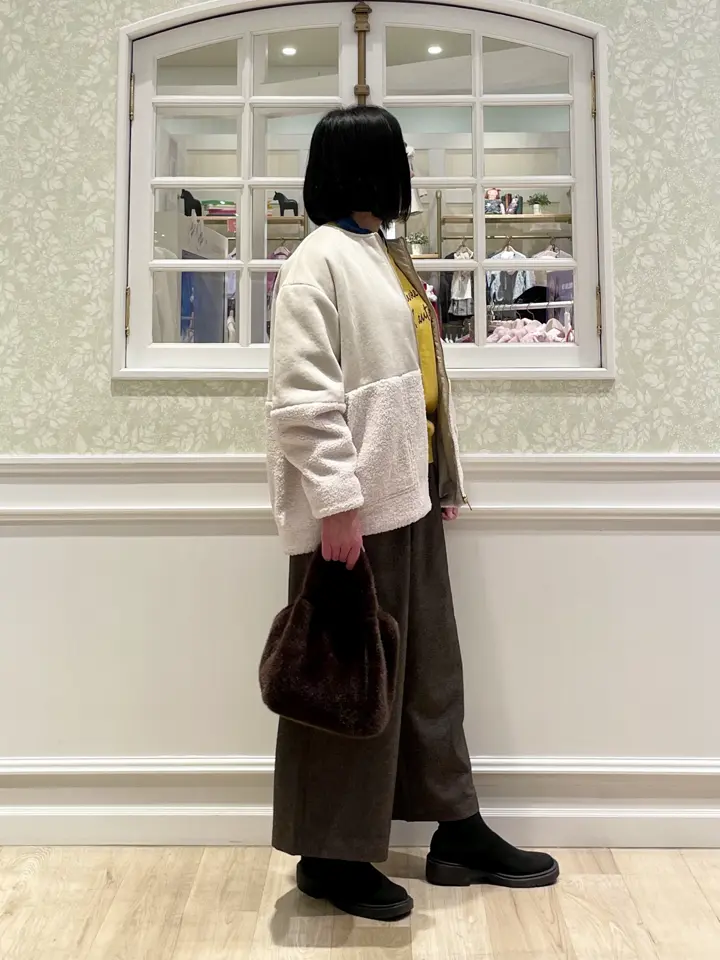 ANY MIKA コーディネート画像