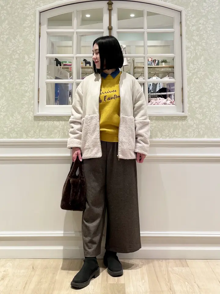 ANY MIKA コーディネート画像