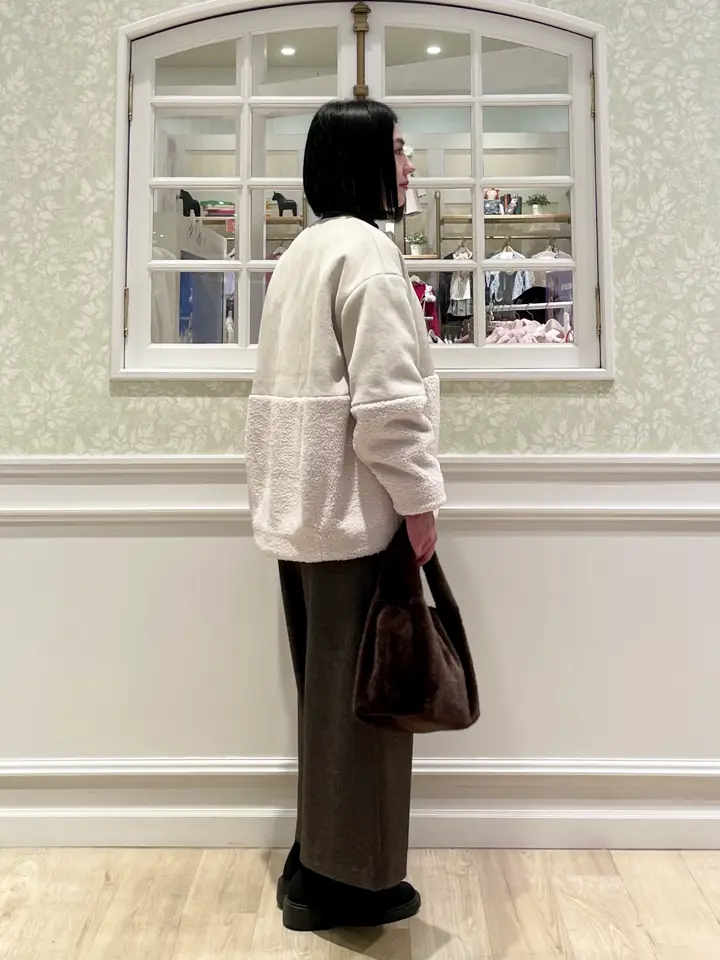 ANY MIKA コーディネート画像