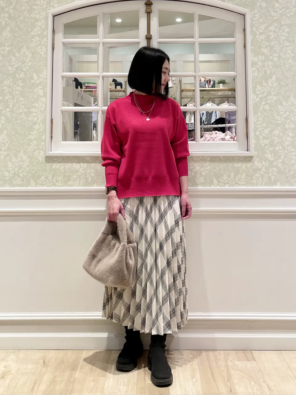 ANY MIKA コーディネート画像