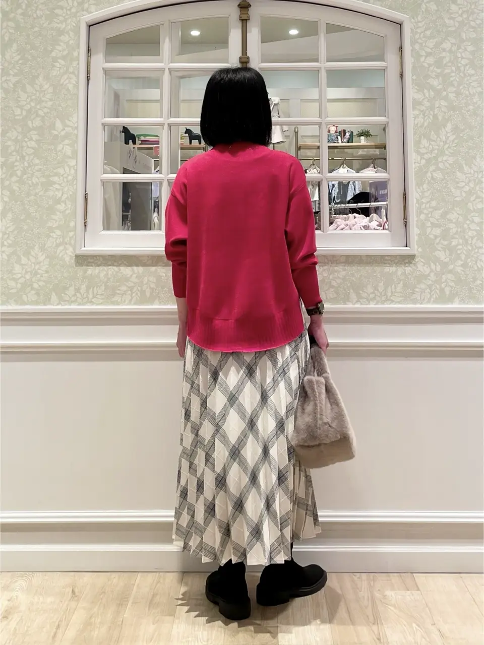 ANY MIKA コーディネート画像