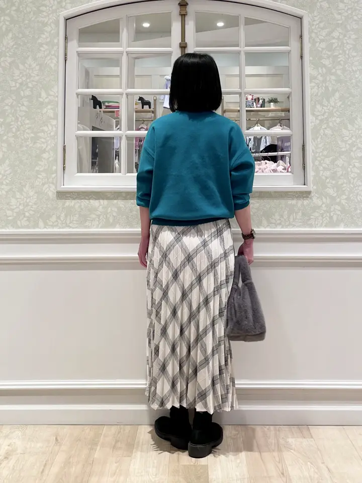 ANY MIKA コーディネート画像