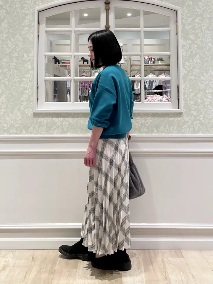 ANY MIKA コーディネート画像