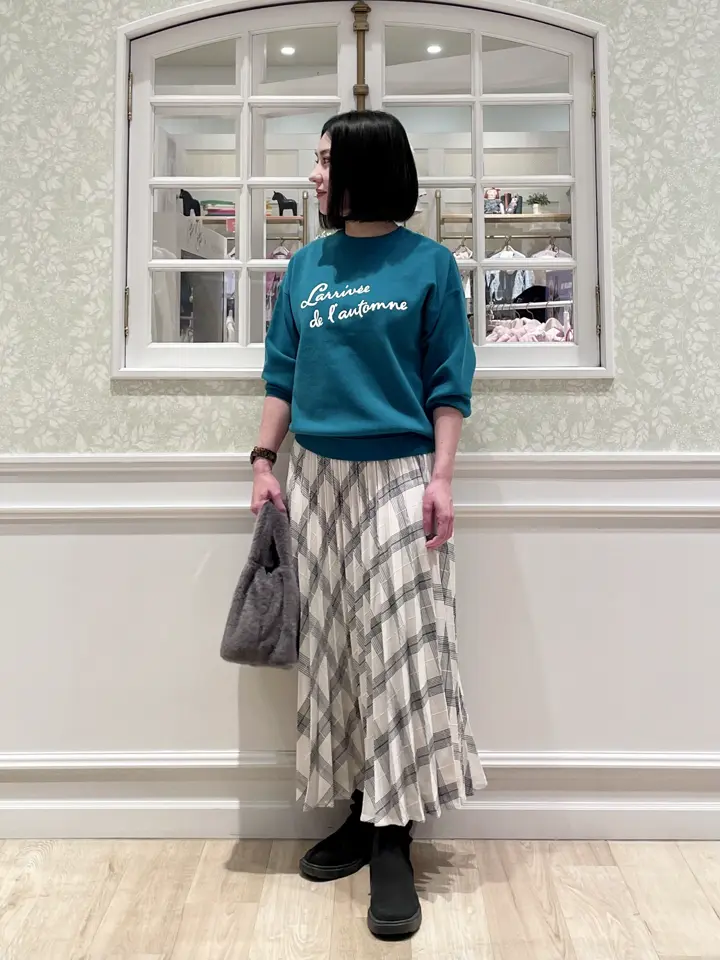 ANY MIKA コーディネート画像