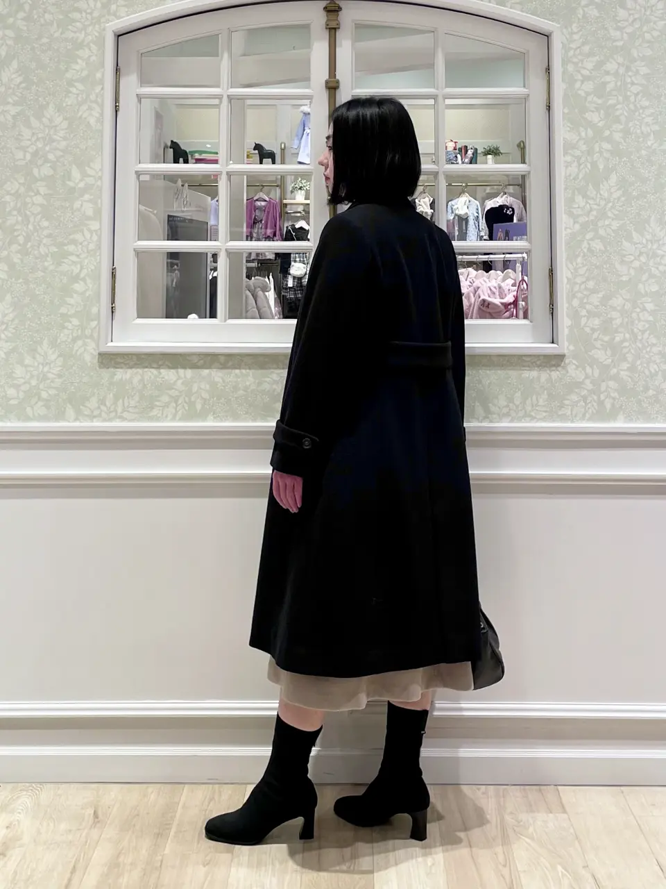 ANY MIKA コーディネート画像